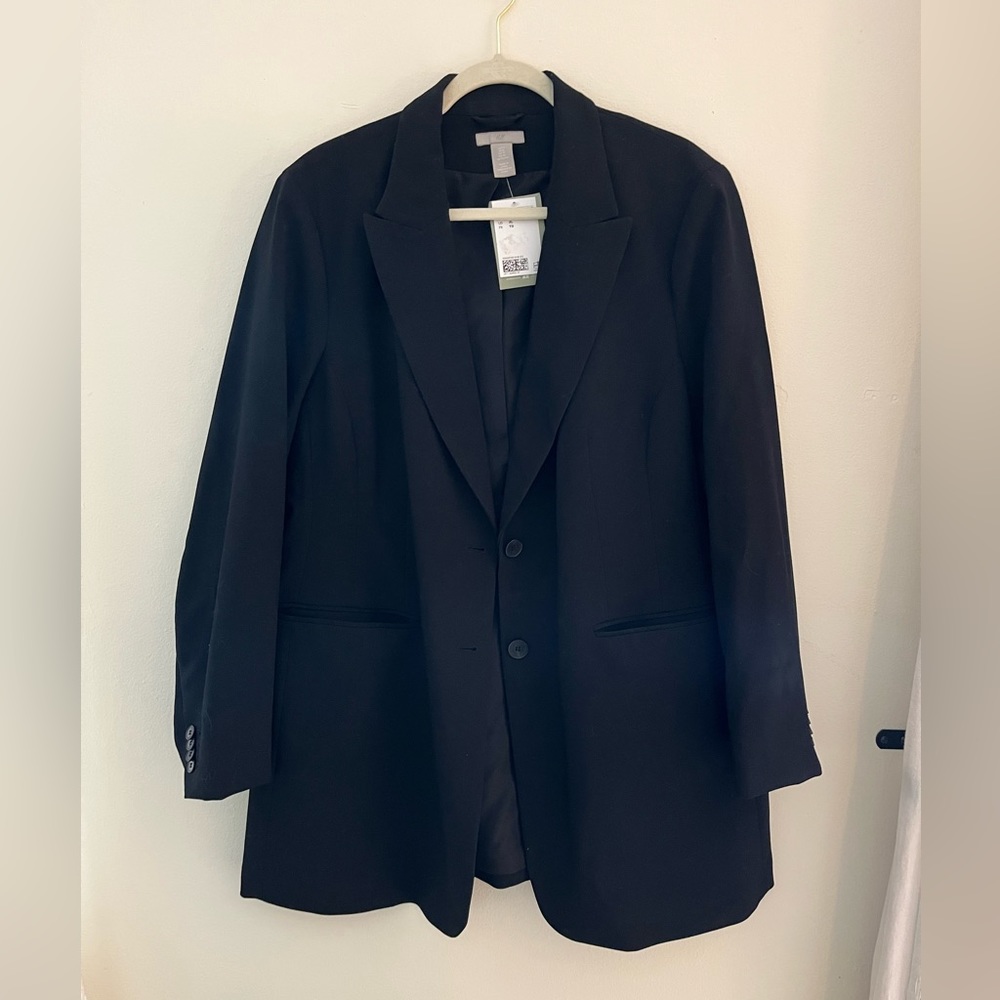 Ladies HM oversized fit blazer- NWT, black, size XL